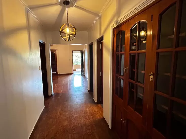 SE ALQUILA HERMOSO DEPARTAMENTO CENTRICO